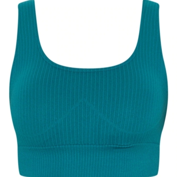 Pretty Little Thing women's Emerald green size small sports bra - Picture 4 of 4
